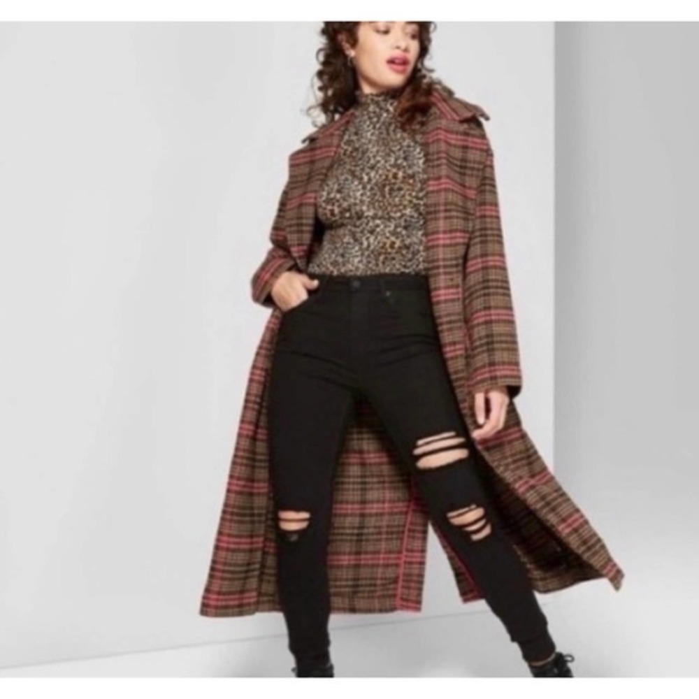 Wild fable, hounds tooth, trenchcoat